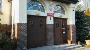 Wejście do budynku I LO w Tczewie